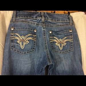 Wrangler | Premium Patch style | 1/2 x 34 | EUC!